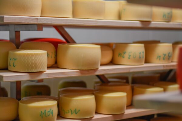 Ser GOUDA z pestkami dyni 250g - obrazek 2