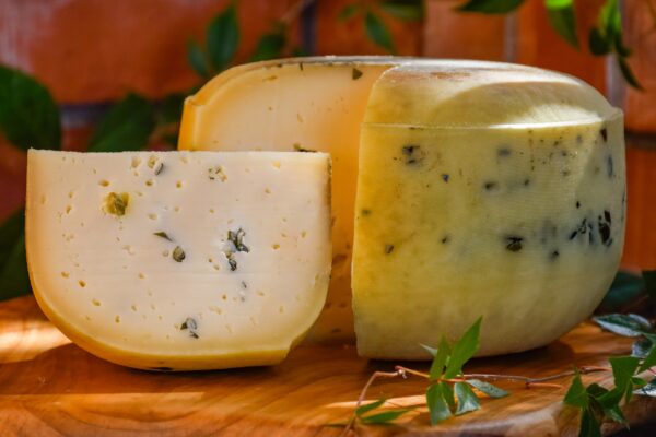 Ser GOUDA z pestkami dyni